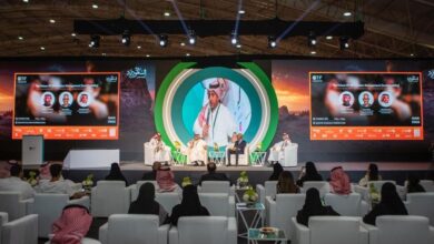 صورة في أول أيام ملتقى السياحة السعودي.. خبراء ومسؤولون يناقشون مستقبل استدامة الوجهات السياحية